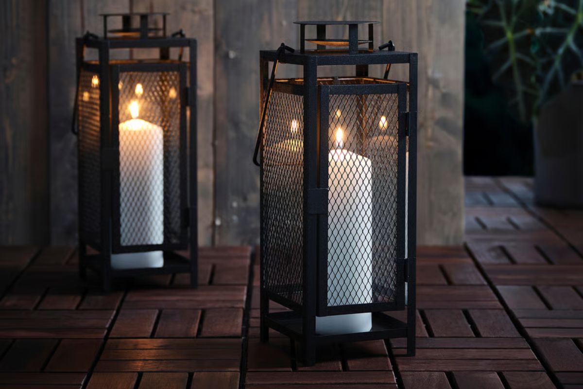 La lanterna IKEA in offerta al 40%: perfetta per giardini e balconi serali