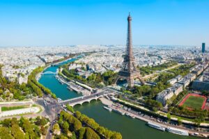 Parigi in estate: perché andarci a luglio (e cosa vedere evitando le folle)