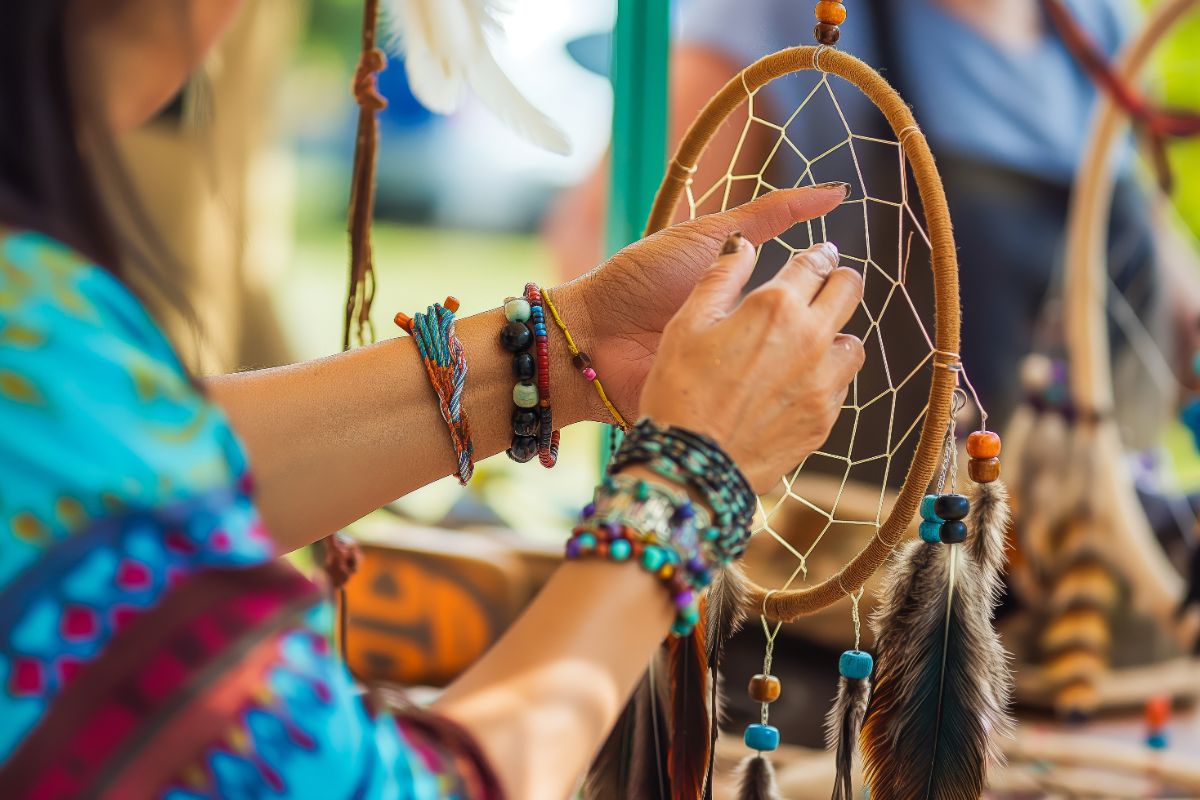 Acchiappasogni fai da te: un’idea creativa per decorare la casa a luglio