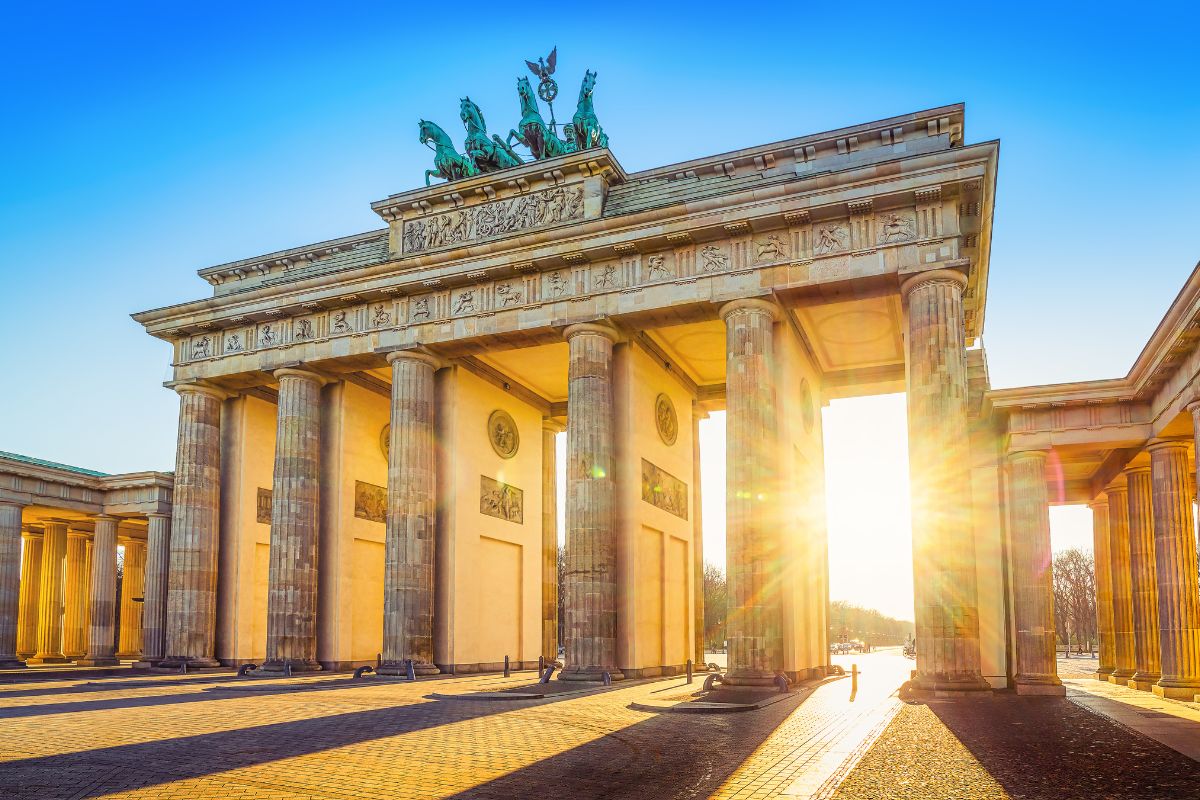 5 capitali europee perfette per chi viaggia da solo in estate