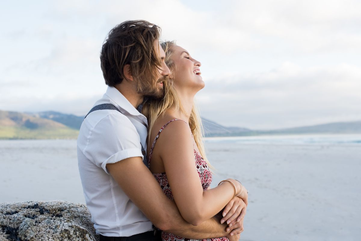 I segni che trovano spesso l’amore in vacanza (e quelli che preferiscono star soli)