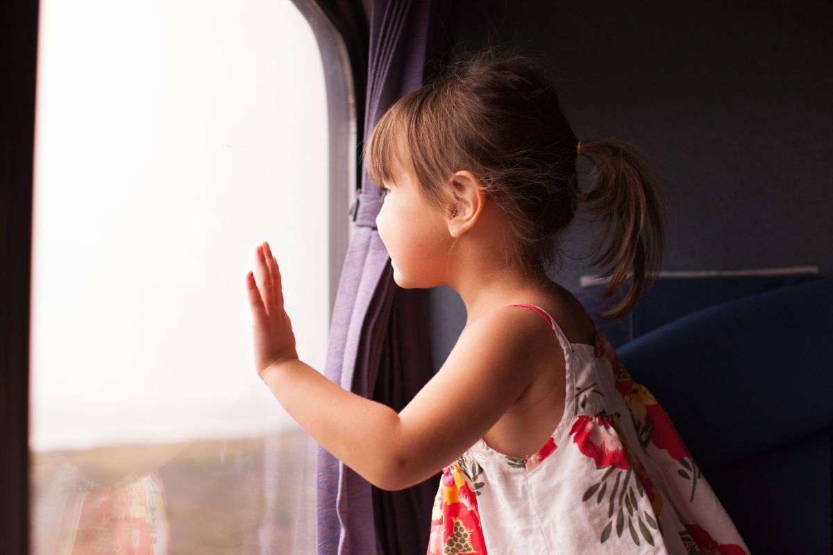 I treni da prendere in estate con i bambini: panorami, frescura e zero stress