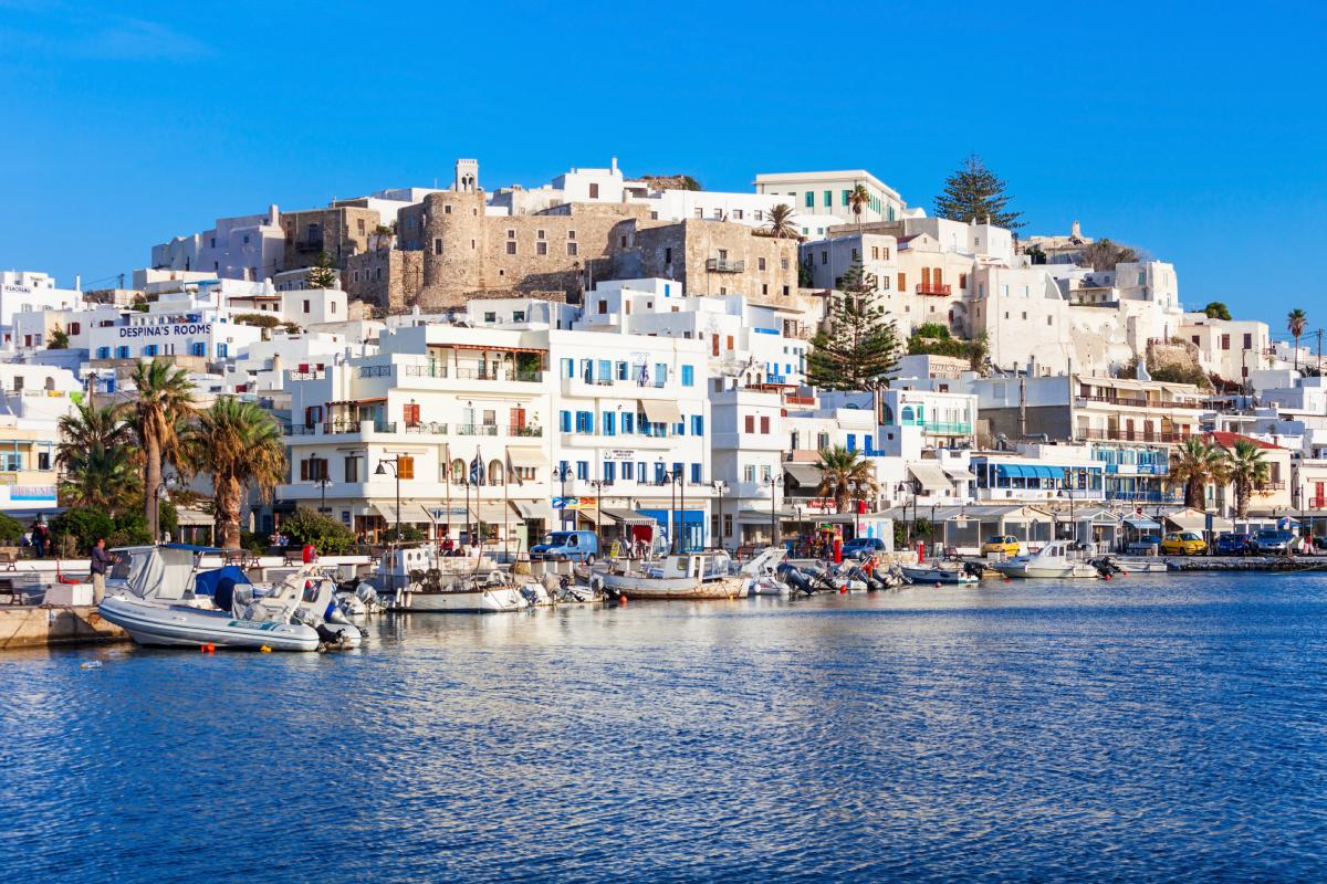 Naxos, l'isoal greca lontana dal caos