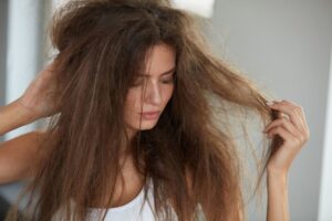 Agosto e capelli secchi