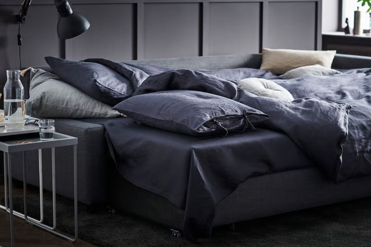 IKEA FRIHETEN: il divano letto con contenitore che non ti aspetti