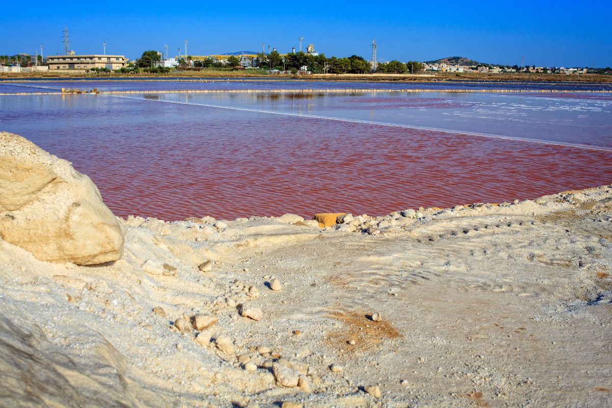 Sicilia nascosta: le saline di Trapani e i tramonti di agosto