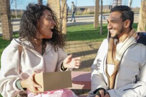 Gli astrologi rivelano i segni zodiacali più generosi di tutti